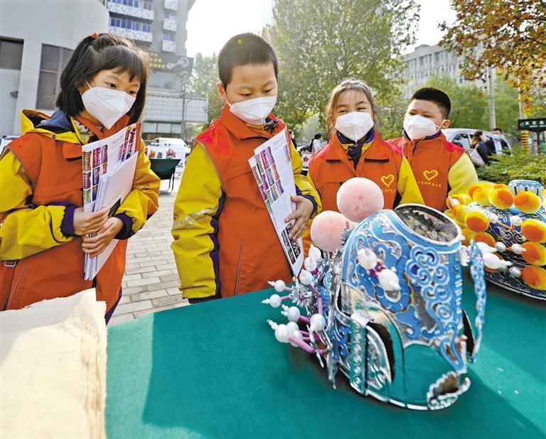 国产精品久久久久AV 尤其是国产年轻一代的观众