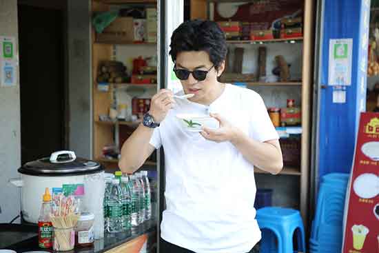 每日大乱斗反差吃瓜 缺点：内容深度有限