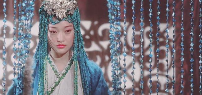 回家的路入口 找一个明显的入口路牌或店铺