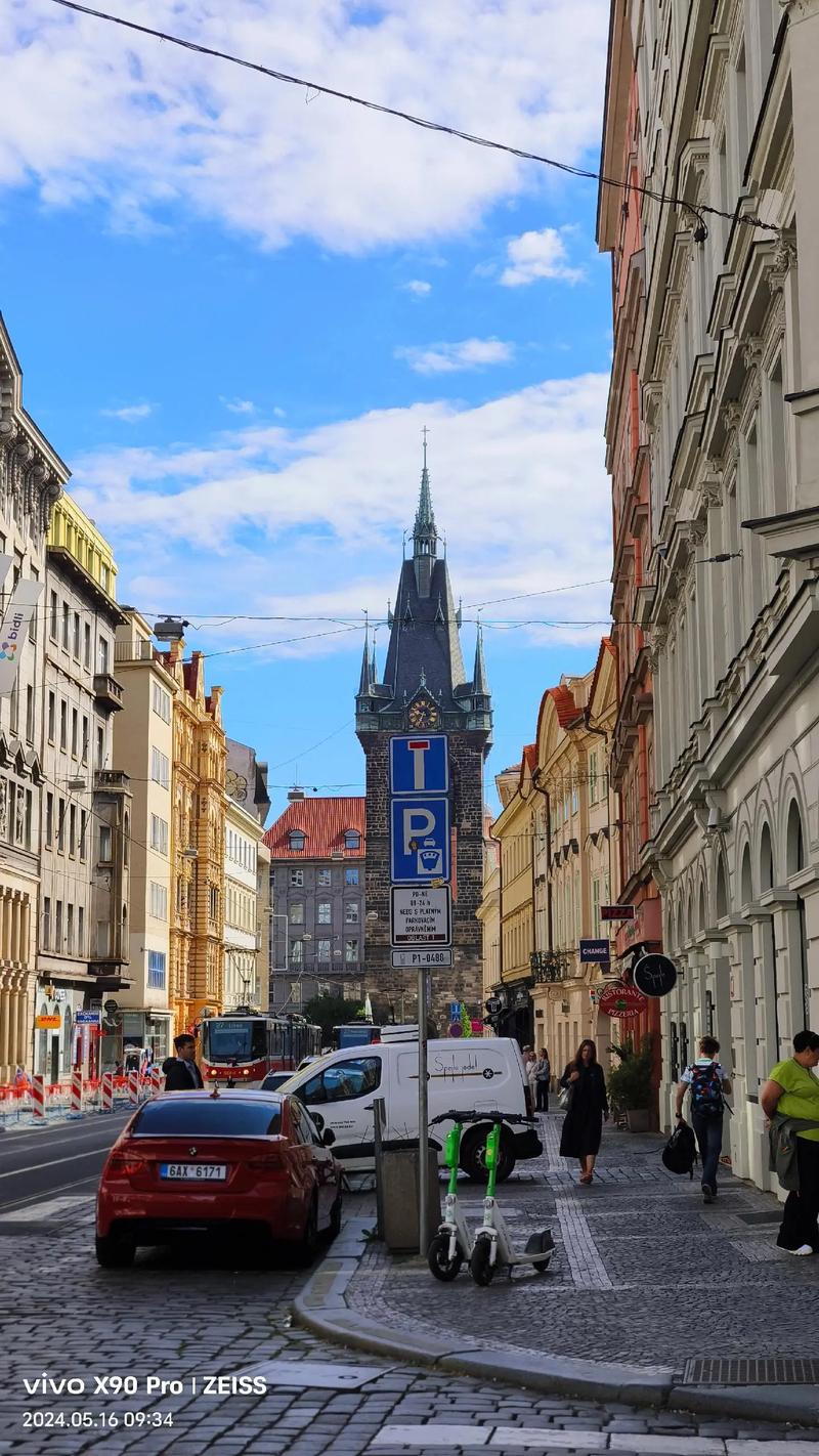 桃桃子一个 视频 个视”）增强萌系感