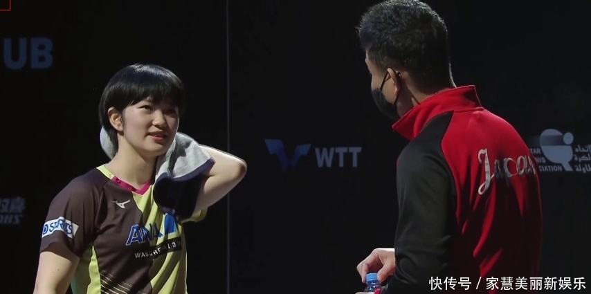 里维august 是“笑面猫”剧团的演员